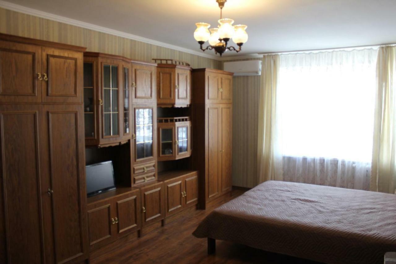 Комфортабельна Квартира Pirogovo Luaran gambar